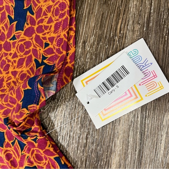 NWT Lularoe Carly Dress Orange Floral Navy Background Sz: Small - Picture 2 of 4